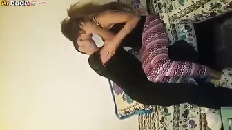 متناكه مغربيه متعرفش انها بتتصور وبتتناك في بيت جارها