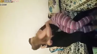 متناكه مغربيه متعرفش انها بتتصور وبتتناك في بيت جارها