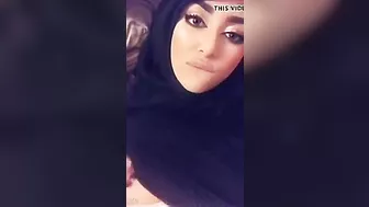 لبوة سعودية بتعرض بزازها لحبيبها وتتشرمط في النودز