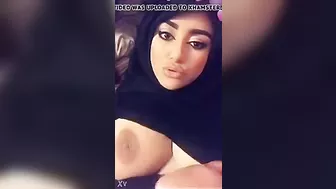 لبوة سعودية بتعرض بزازها لحبيبها وتتشرمط في النودز