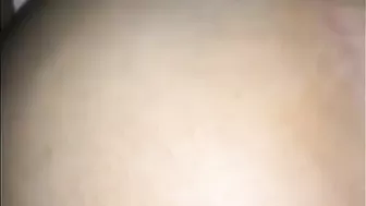 لبوه بتمص الزب بكل هيجان وتتناك بكل الاوضاع مع جارها