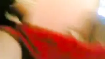 بت محجبه بتدلع على عشيقها في بيته وتهيجه على بزازها