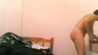 بت محجبه بتدلع على عشيقها في بيته وتهيجه على بزازها