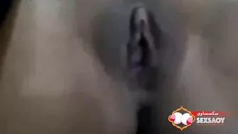 مربربه لبوه فاشخه بزازها تقفيش وتتصور وتتناك مع عشيقها