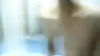 لبوه بتتصور من جارها وهي ملط وتفتحله كسها على الاخر