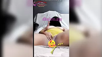 منقبة مصرية بتقفش البزاز وتعرض طيزها على المتابعين
