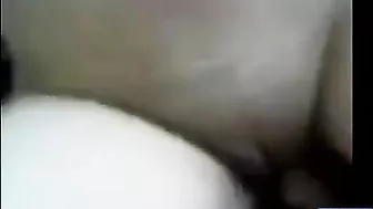 لبوة بزازها كبيرة وملبن عشيقها بينيك كسها ويفضحها