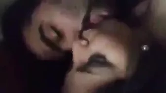 الواد فشخها بوس وتقفيش في شقته المفروشة وبيفضحها