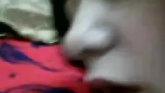 لبوه بجسم ملبن على الاخر بتنزل على الزب واحلى تنطيط