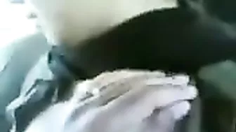 بت بزازها كبيره مطلعاهم ونازله فيهم لعب وتتصور