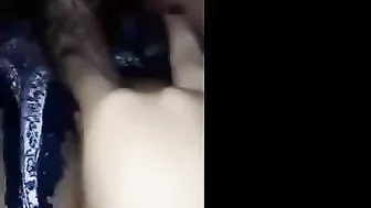 فاجره نايمه على ضهرها ومش راحمه الزب مص وتتناك