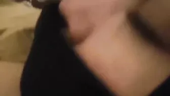 عربيه منقله واخده الزب في بوقها وتحطه في كسها كامل