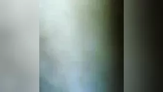 فلاحه بالحجاب الابيض زميلها بيطلع بزازها ويرضع