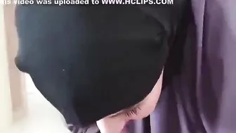 مغربية محجبة بتمص زب صديق اخوها زي المحرومة