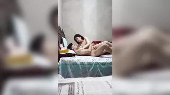 مصريه فلاحه خطيبها واخدها على السرير وبينيكها قبل الفرح
