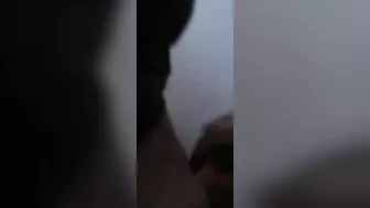 لبوه فلاحه مع شيخ بيمص بزازها وينيكها ويصورها في بيته