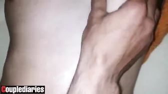 مربربه مغربيه جارها بيحط زبه كامل في كسها ويصورها