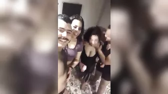 شرموطة عراقية اخوها بيصورها مع عشيقها في شقة مفروشة