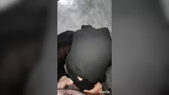 شرموطة سعودية بتطل مص زب عشيقها قبل نيك كسها