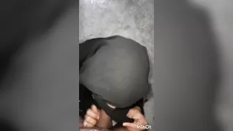 شرموطة سعودية بتطل مص زب عشيقها قبل نيك كسها