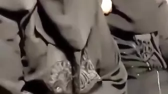 منقبة سعودية بتركب على زب زوج صديقتها وتبلعه كامل