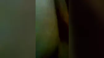 الشرموطة لابسه النقاب وتقوله صورني وانت بتنيكني