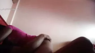 بنت عربيه جامده بتركب الزب وتاخده في كسها مع اخوها
