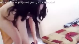لبوه مصريه لابسه لحبيبها الاحمر وبترقص وتقلع ملط