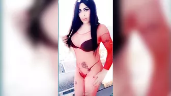 عراقية بتمص الزب وتاخده كامل في طيزها الكبيرة