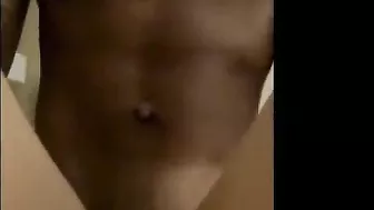 بنت خليجيه بتمص زب صديقها الاسمر وينيكها بالفندق