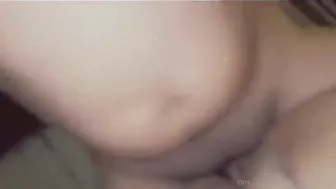 خليجية ممحونة بتاخد الزب بكل الاوضاع وتصور نفسها