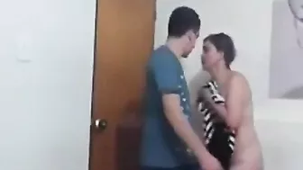 مصريه متناكه هايجه على الاخر حبيبها موقفها وبينيكها