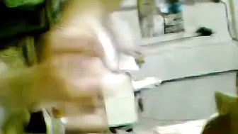 مصريه بتدلك زب اخوها وتحطه على كسها وتيجبهم