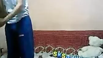 مصريه فلاحه نازله بكسها تنطيط على زب عشيقها وتتفضح