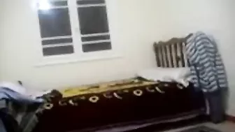 مصريه فرسه واقفه لجارها ملط وبتتناك على الواقف