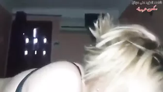 فرسه مصريه مربربه ماسكه الزبر وبتمصه بكل هيجان لحبيبها