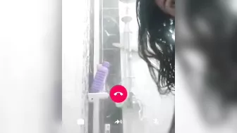 لبوه مصريه ملبن بتصور لحبيبها تحت الدوش وتهيجه