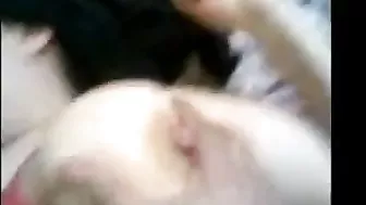 فاجرة مصرية جارها بينيكها على سرير جوزها بالفلوس