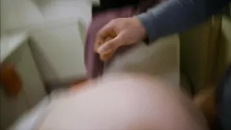 فرسه بتمص زب خطيبها في الحمام وتتناك خلفي على الواقف