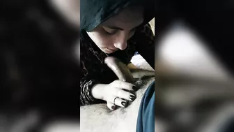 مصريه محجبه اخوها بيصورها وهي ماسكه في زبه وبتمصه