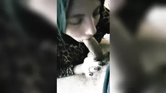 مصريه محجبه اخوها بيصورها وهي ماسكه في زبه وبتمصه
