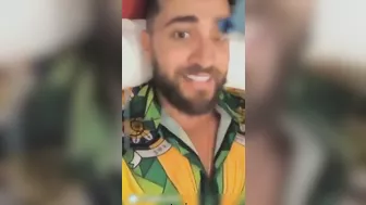 سعودية جميلة ترقص لعشيقها بالفندق وينيك كسها بعنف