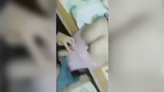 واد هيجان واخد بنت خالته البيت ونازل بوس ونيك فيها