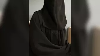 شرموطة بتعرض طيزها وحبيبها يصورها وينيكها خلفي