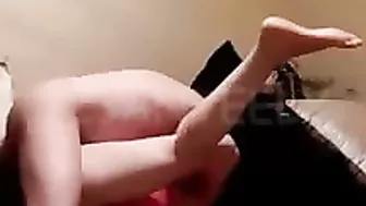 فيلم نيك مغربية مربربة فاتحه رجليها وكسها يبلع الزب