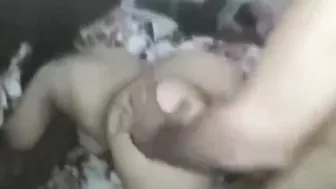 فرسه مصريه الزبون بيلعب في طيزها وينيكها خلفي