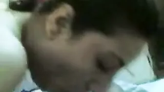 فلاحه مصريه الواد بيقولها كسك وحشني وتركب على زبه