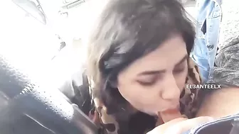 مصريه ماسكه في زب حبيبها وفشخاه مص في العربيه