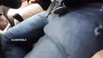 مصريه ماسكه في زب حبيبها وفشخاه مص في العربيه