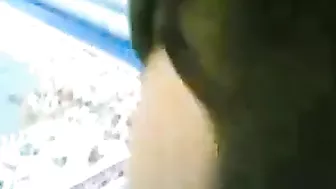 عراقية محجبة بتهيج حبيبها على بزازها وتتفشخ نيك